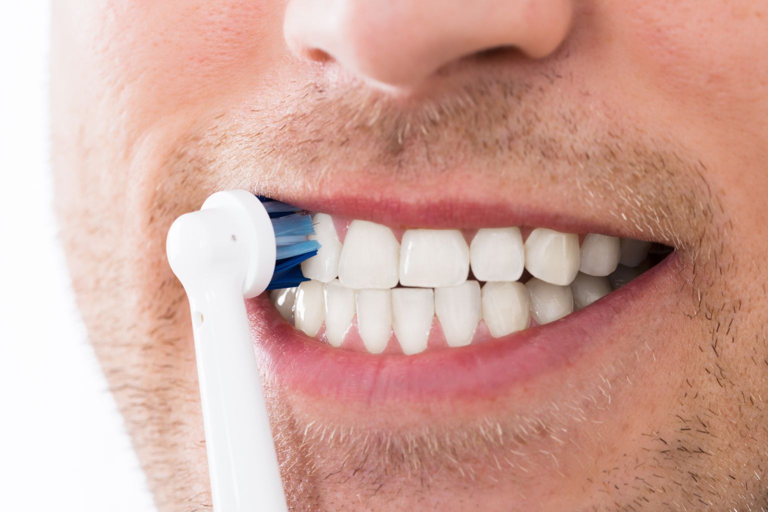 Sorridi alla Salute Orale con Oral-B IO 6 Black su BenessereFarmacia.it