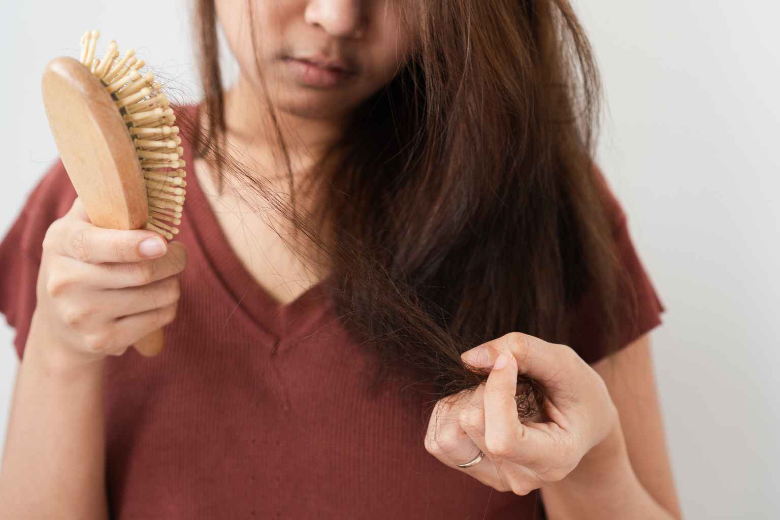 Affronta la Caduta dei Capelli con Prodotti Efficaci su Benessefarmacia.it